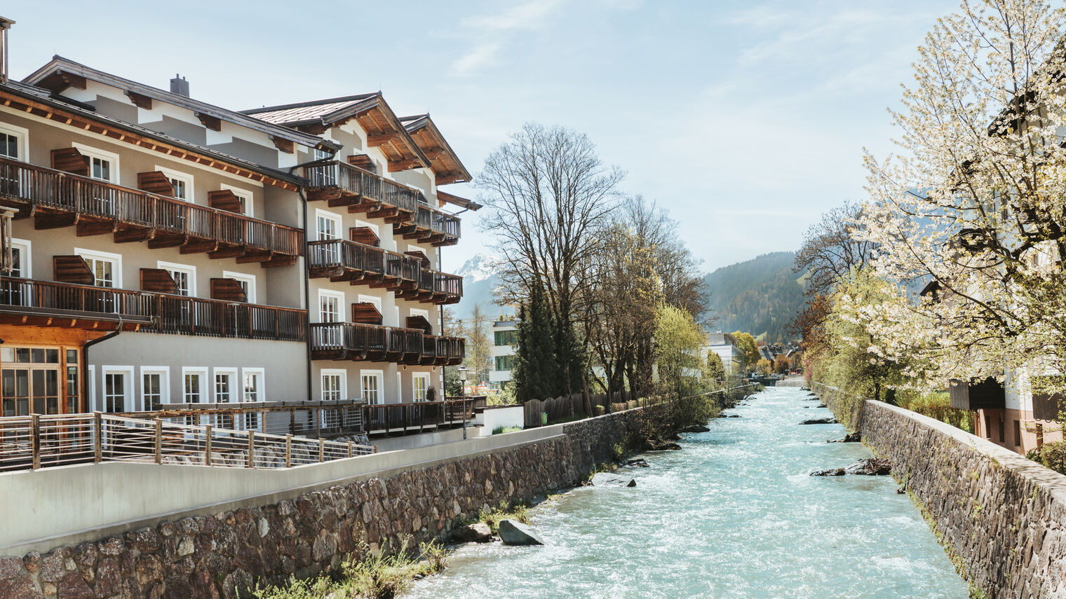 HENRI Hotels